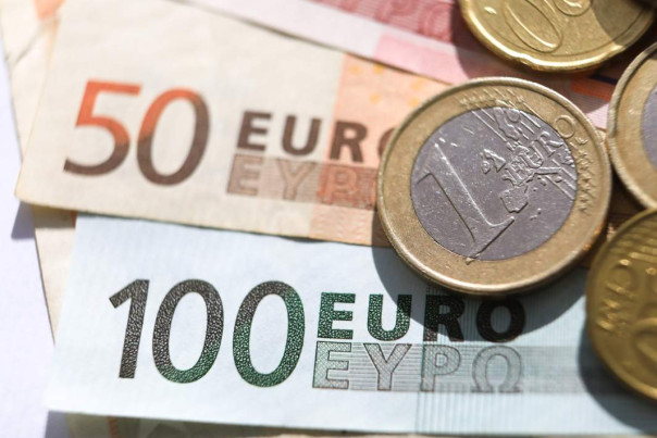 Храм НАТО на картошке: зачем Эстония строит сотни бункеров на границе с Россией