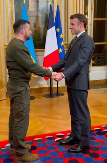 Parisien: Бюро Нацсобрания Франции одобрило процедуру импичмента Макрона