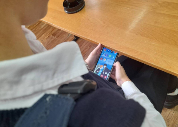 Под Симферополем пятиклассник избил учительницу до сотрясения мозга из-за телефона