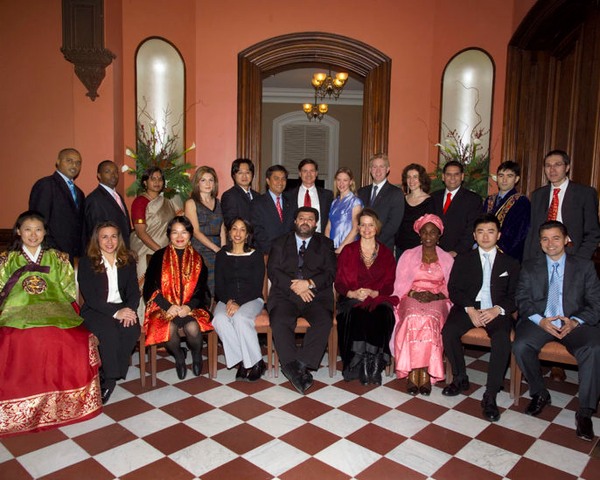 Китайский &laquo;поцелуй&raquo; Запада