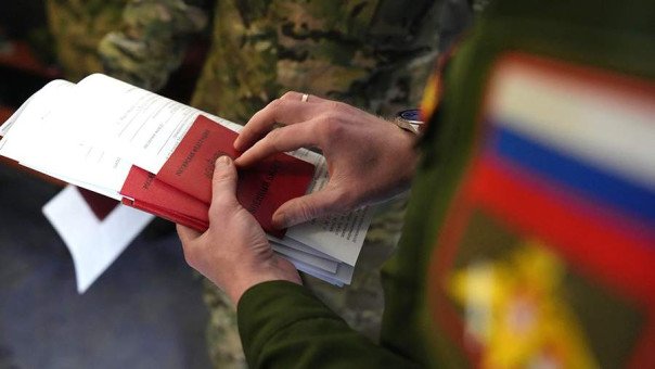 МВД: иностранцы, не принесшие присягу до 22 ноября, лишатся гражданства России