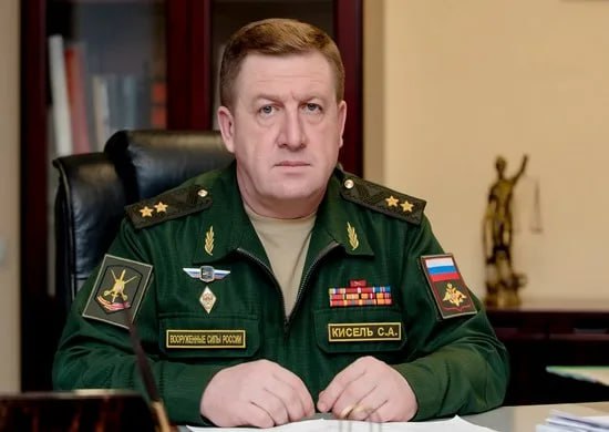 Правительственные войска перешли в наступление и в данный момент продвигаются в центре города Хама, ВКС РФ наносят массированные авиаудары