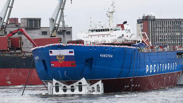 Путин дал старт спуску атомного ледокола "Чукотка"