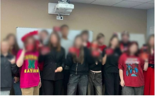 В Екатеринбурге отчислили 15 студентов колледжа из-за фото со свастикой