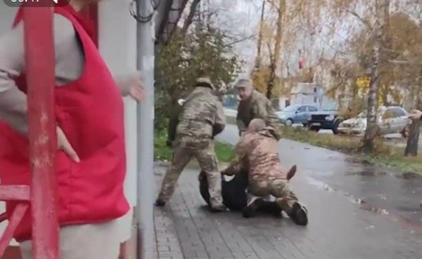 Военкомы на Украине превратились в гестаповцев, которые хуже врагов