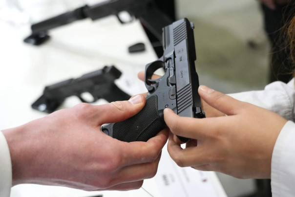 Заряжен в серию: в силовые структуры поступит новый пистолет Лебедева