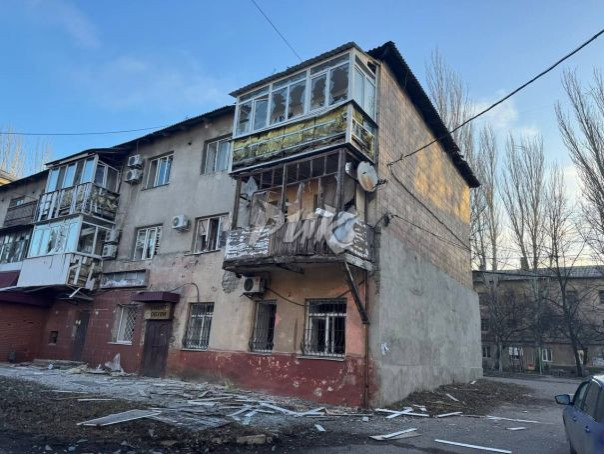 Десять человек получили ранения из-за обстрела ВСУ центра Горловки, 13 человек пострадали при атаке на школу в селе Бехтеры Херсонской области.