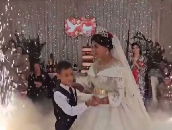 В российском городе восьмилетний мальчик женился на тринадцатилетней девушке