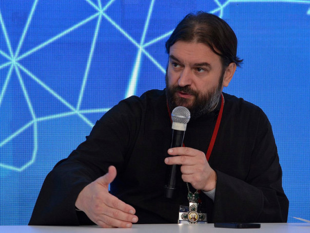 В РПЦ оценили слова протоиерея о наказании россиян за аборты ракетами HIMARS