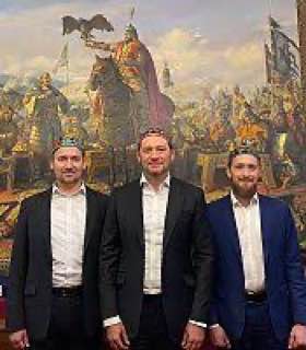 Свет русским в будку провели татары