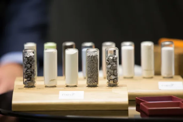 Трамп хочет обменять редкоземельные металлы Украины на помощь США