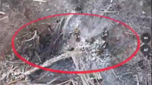 Колонна боевиков "Азова"* разбита нашими бойцами в ЛНР.