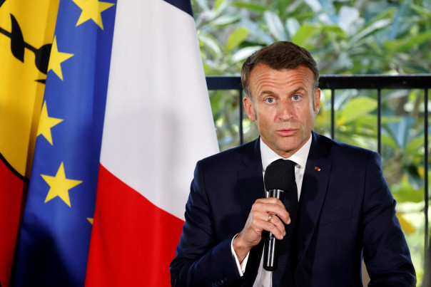 Макрон предлагает ядерный зонт. Остальным &mdash; приложить усилия