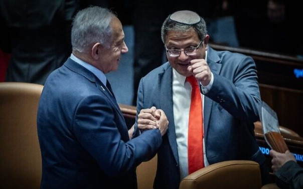 Очередной скандал в Израиле: Нетаньяху доинтриговался до обвинений в государственной измене