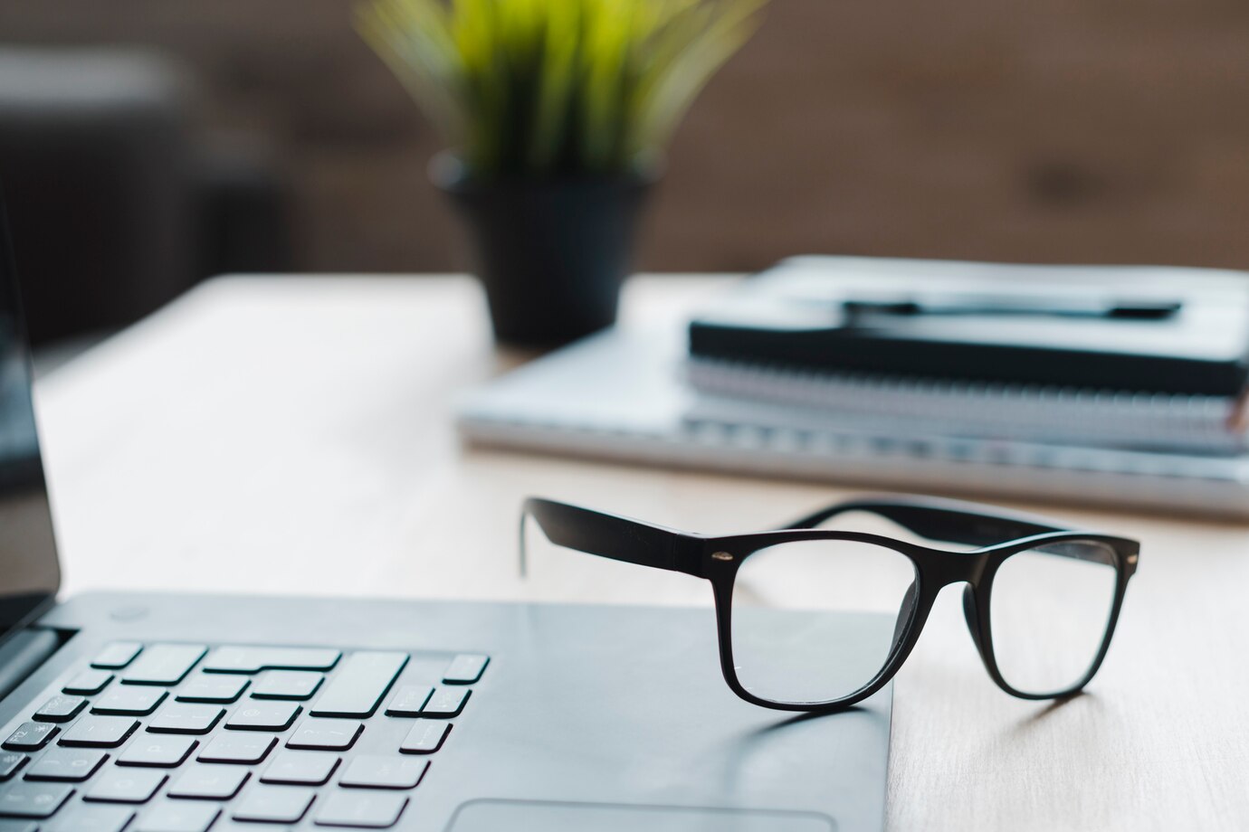 Очки для компьютера: Защита глаз в цифровую эпоху