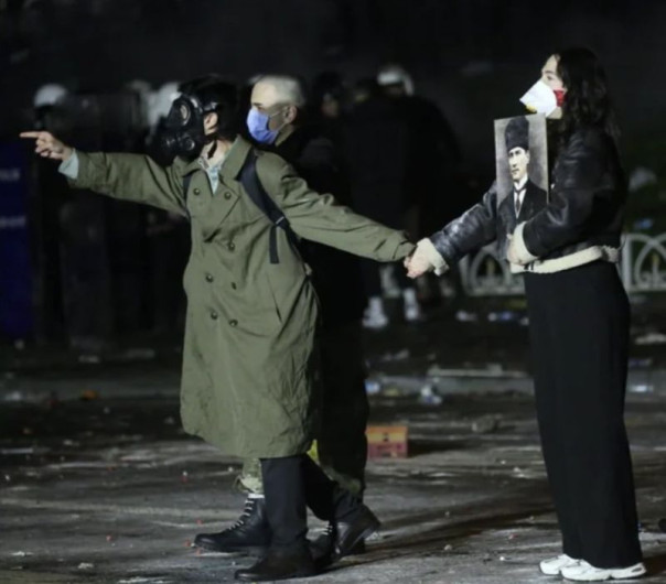 Протесты в Турции в поддержку Экрема Имамоглу: ценностное измерение