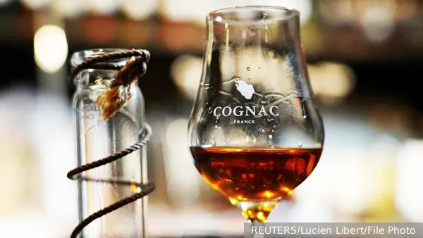 США подвергают уничтожению один из главных символов Франции