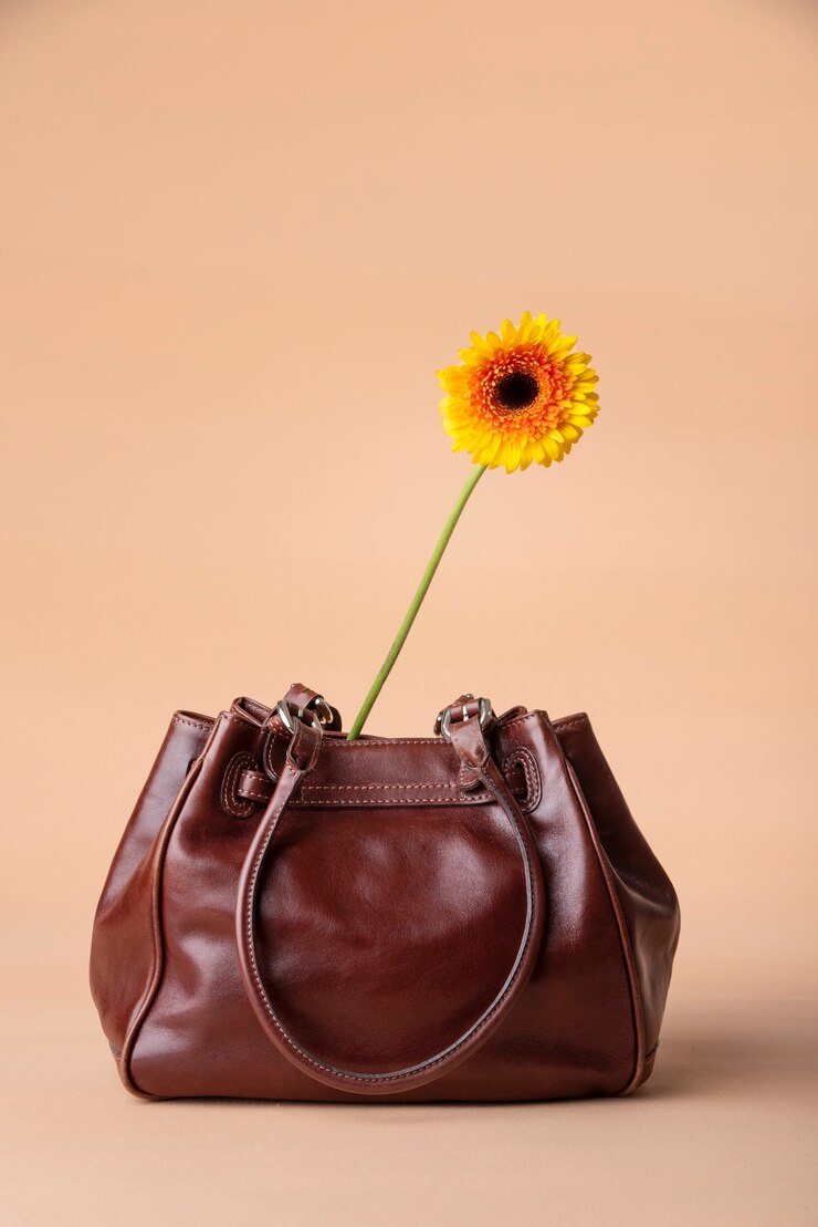 Брендовые женские сумки: как выбрать идеальный аксессуар