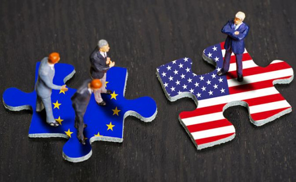 Трамп &laquo;быкует&raquo;: Макрон уверен, что в торговой войне с США за него вступится вся Европа