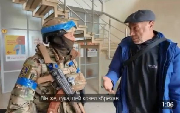 Житель-&laquo;хамелеон&raquo; из Суджи, который сначала хвалил ВСУ, потом наших бойцов, взорвал Сеть