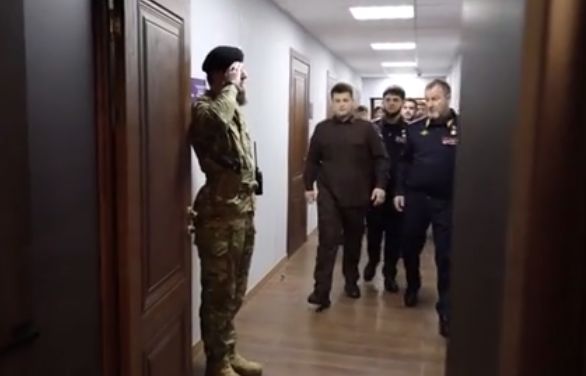 17-летний сын Рамзана Кадырова Адам назначен куратором МВД по Чечне