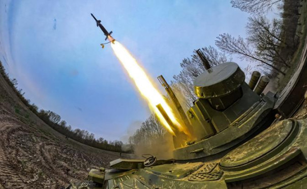 Битва за Поповку: &laquo;&bdquo;Абрамсы&ldquo; &mdash; не настоящие, а вместо украинцев воюют резиновые куклы из секс-шопа&raquo;