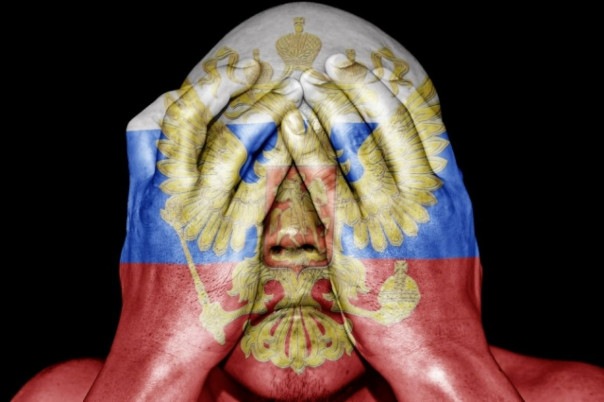 «Медленные челюсти демократии»: за это сразу надо бить по морде, а не издавать в России