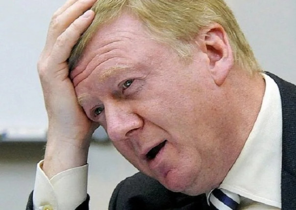 Неотвратимость Чубайса: сколько миллиардов рублей он заплатит за «гибкий планшет» для школьников