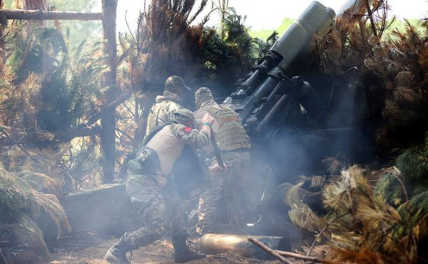 СВО, хроника недели. Дзержинск зачищен, донецкие гвардейцы наступают на плечах отходящего врага