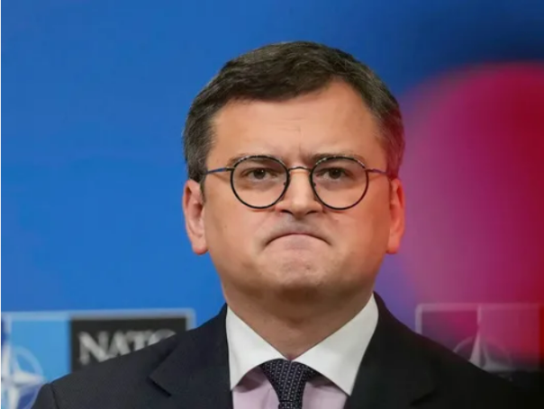 &laquo;Украине выкручивают руки&raquo;: Кулеба закатил истерику из-за США