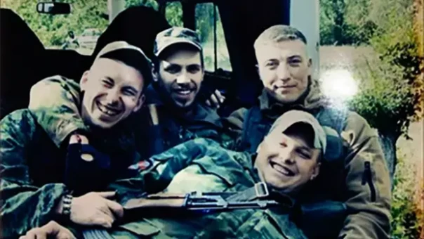 "Вы, двое, будете моими рабами!" История Вики и Жени из Харцызска.