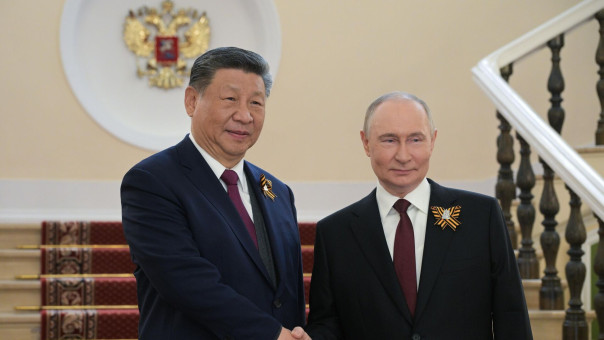 Александр Роджерс: Невоенный анализ-83. Вокруг Дня Победы