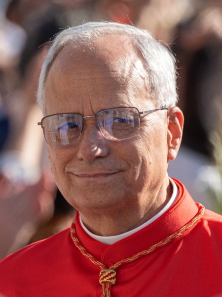 Аполитичный полиглот и любимчик Франциска: что известно о новом папе