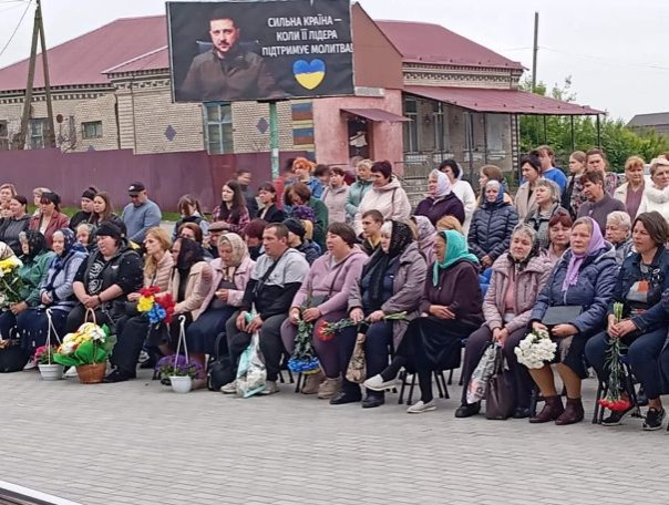 На Украине появились билборды с призывом молиться за Зеленского