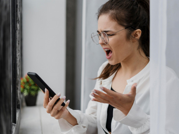 Новая напасть: в европейской стране вышли из строя все основные мобильные операторы