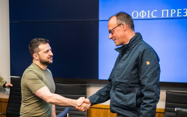 Показуха ценою в 5 миллиардов: об итогах визита Зеленского в Берлин