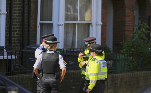 Украинские гомосеки против Стармера: Так кто же поджигал жилье британского премьера