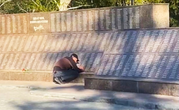 В войну Челябинск не подвёл, а с Великой Победой опозорился