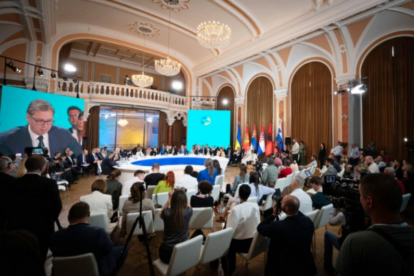 &laquo;Кого я предал?&raquo; Президент Сербии не считает участие в саммите в Одессе отходом от Москвы