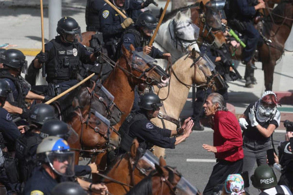 Уделать Америку снова: как новая волна насилия в США поляризует общество