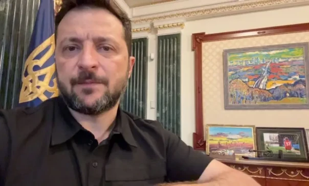 &laquo;Без устранения&raquo;: оппоненты Зеленского предложили превратить его в &laquo;свадебного генерала&raquo;, лишив основных полномочий