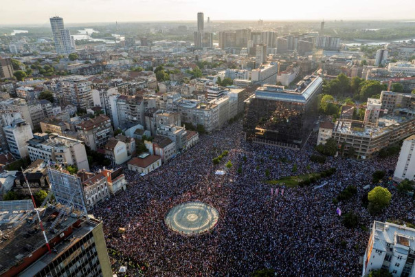 Блокада Белграда: на сторону протестующих сербов переходят знаменитости