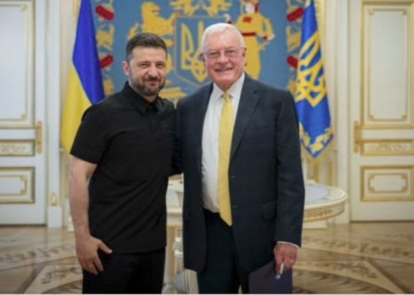 &laquo;Прилетит вдруг волшебник...&raquo; из НАТО. О странном отношении украинцев к этой войне