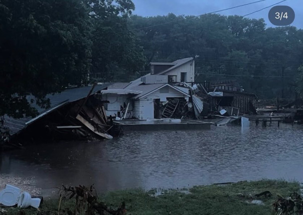 Проливные дожди в Техасе привели к наводнению поистине библейских масштабов.