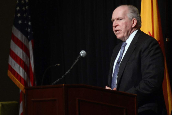 С широко закрытыми глазами: экс-глав ЦРУ и ФБР в США обвинили во лжи