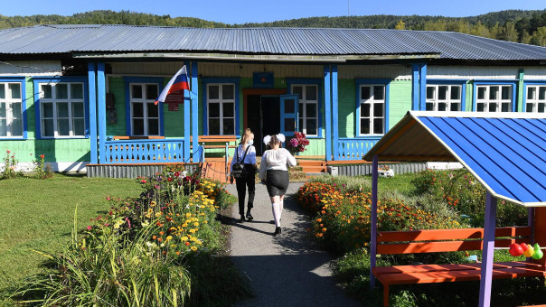 Ученья нет: почему в России исчезают сельские школы