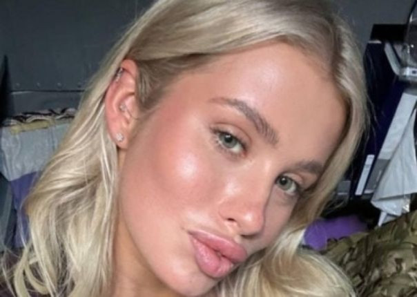 Уральская блогерша похвасталась, что с &laquo;человеком Кремля&raquo; прилетела в Ростов на военном самолёте и пригрозила бывшему мужу отправкой на СВО