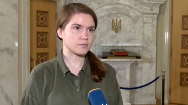 Безуглую хотят отстранить от заседаний Верховной рады за антисоциальное поведение и нарушение регламента