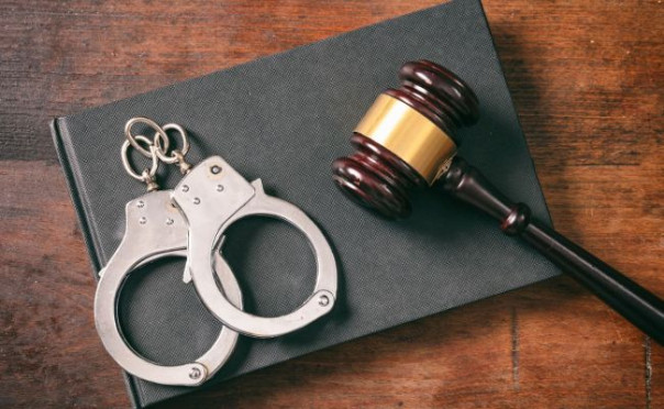 Генерал-майор Оглоблин попросил суд не наказывать его строго за взятку