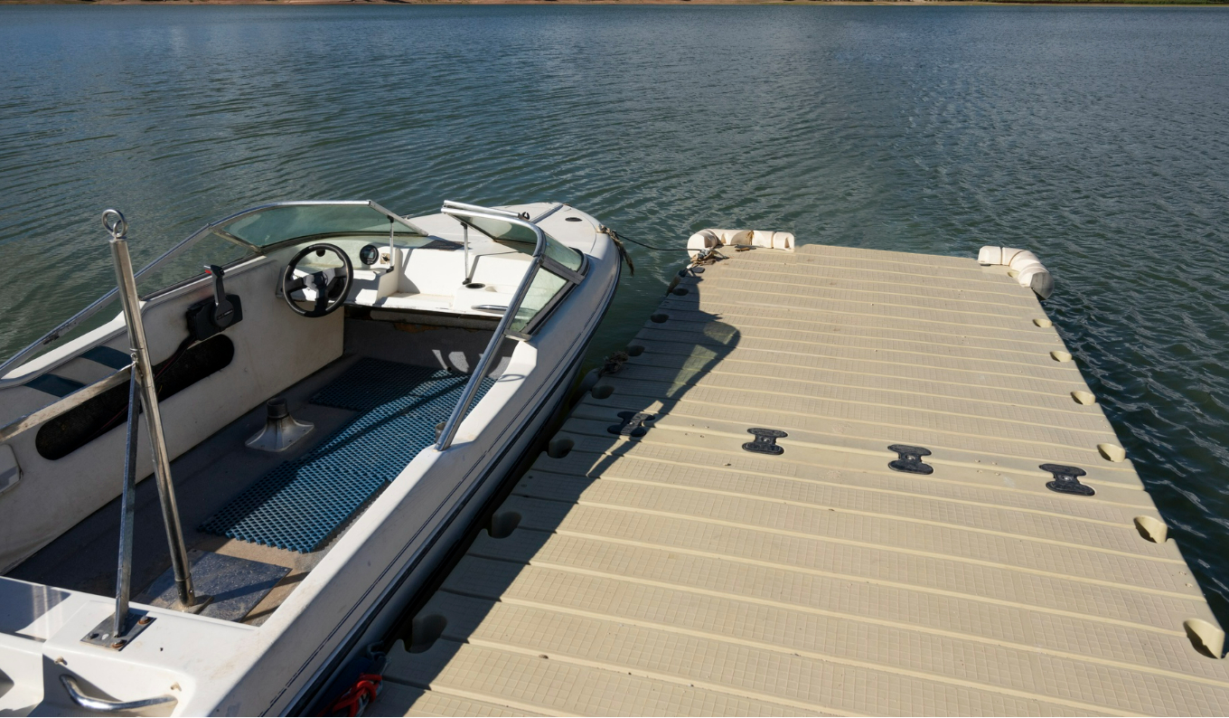 Где купить понтоны для дачи и как построить плавучий пирс